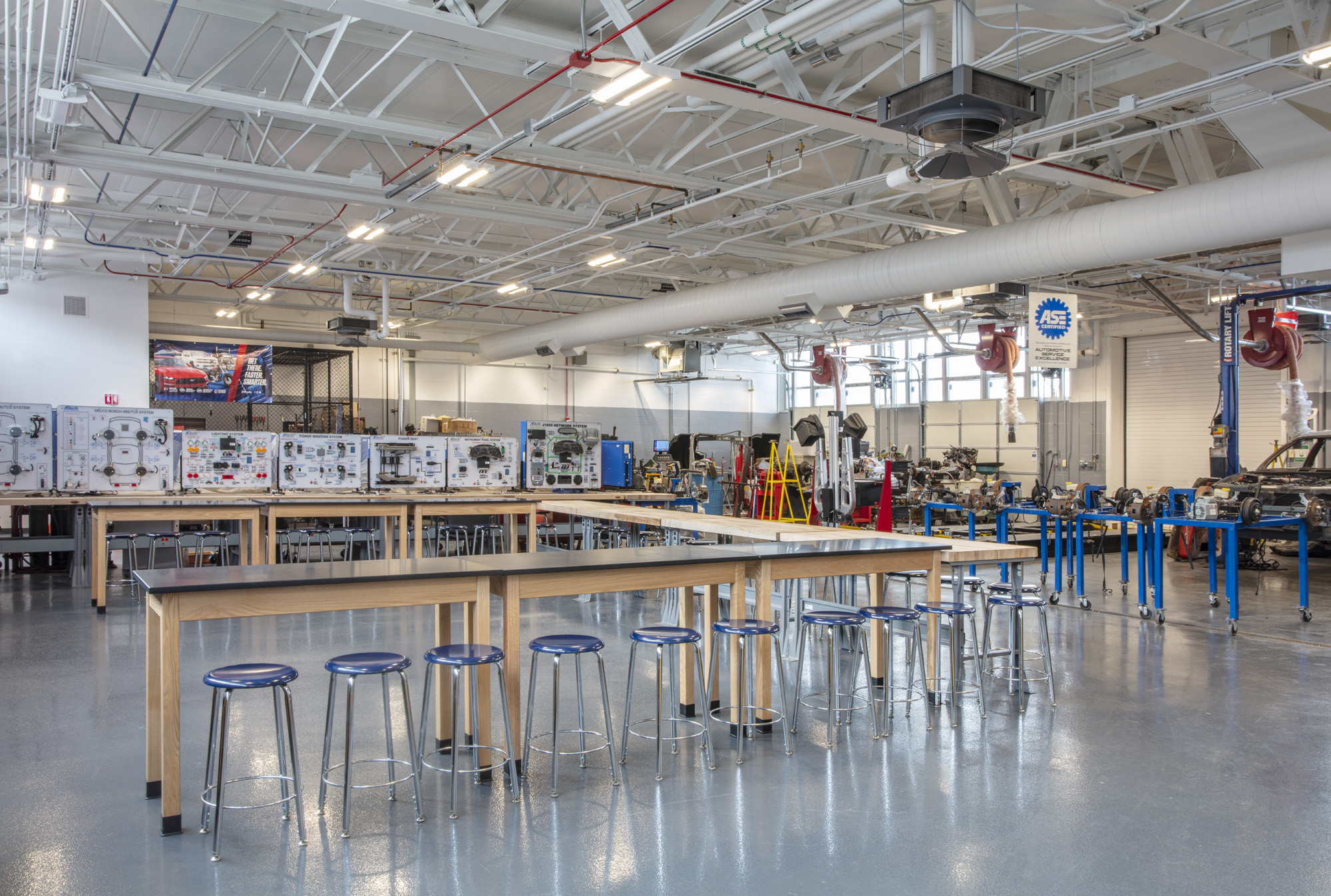 Prosser Career Academy CTE Wing Renovation Tilton, Kelly + Bell